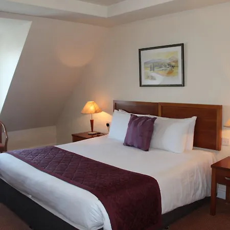 Carnegie Court 3*