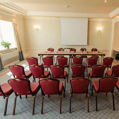 Hotel Carnegie Court Swords