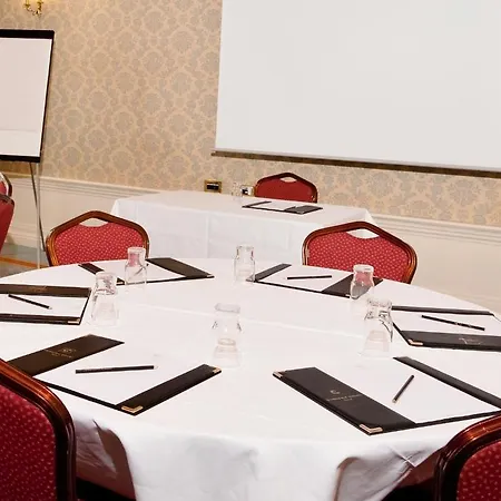 ホテル Carnegie Court スウォーズ