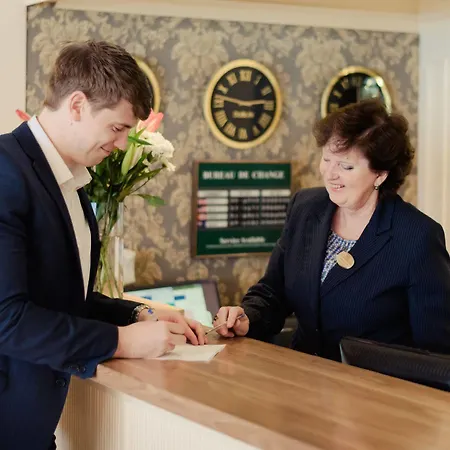 Carnegie Court スウォーズ