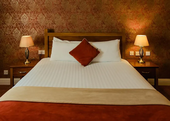 Carnegie Court Swords