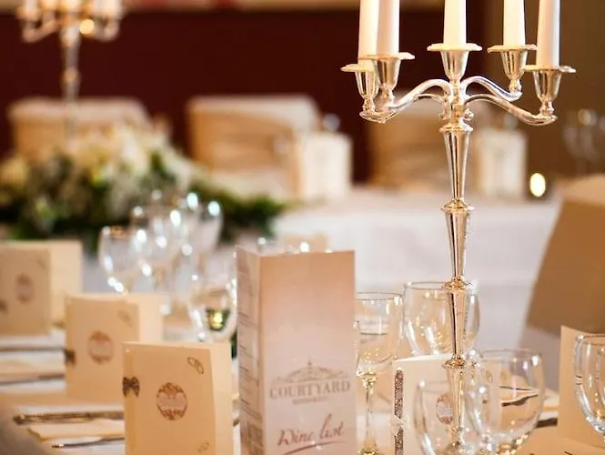 Carnegie Court Сводз