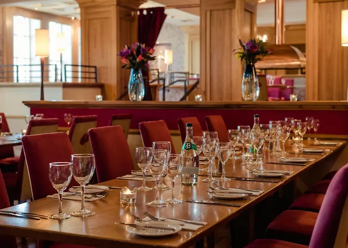 Carnegie Court 3*