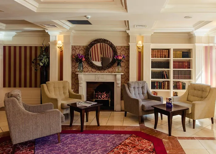 Carnegie Court Сводз